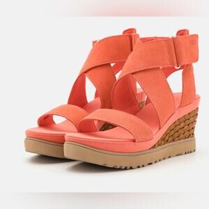 UGG ILEANA Suede Espadrilles in vibrant coral Size 8